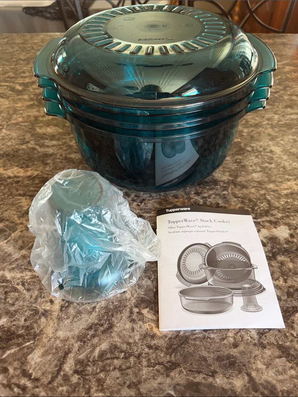 Tupperware Teal Stack Cooker Set